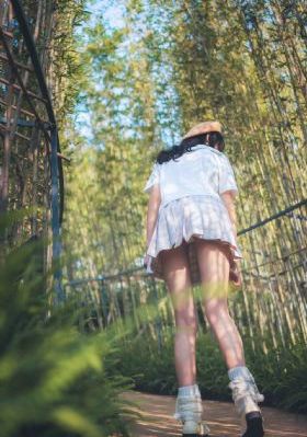 男人扒开美女狂揉_蓝光高清视频播放